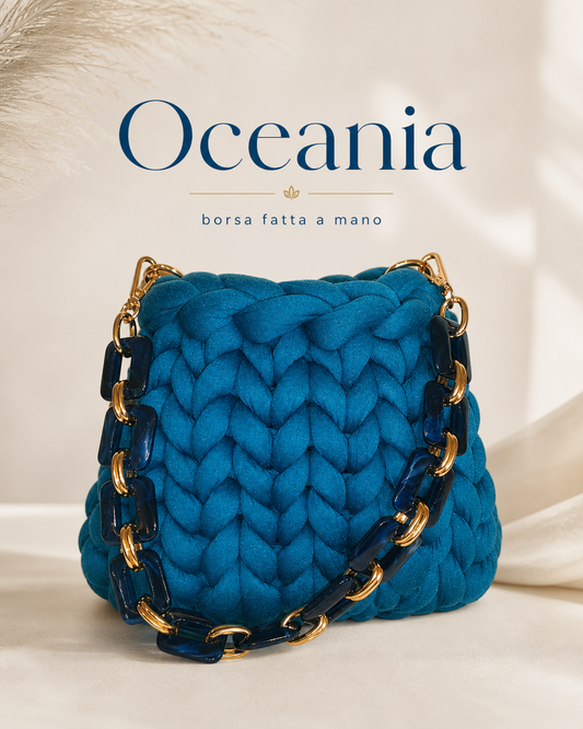 Borsa Crochet “Oceania” Fatta a Mano | Blu con Catena in Resina