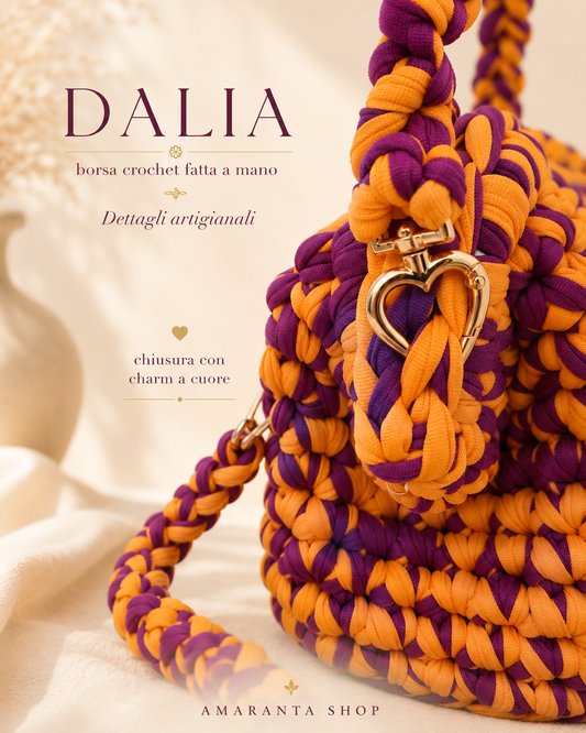 borsa crochet colorata con tracolla intrecciata